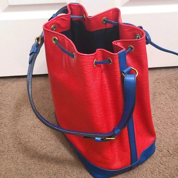 Louis Vuitton Epi Noe Gm - Picture 16 of 16